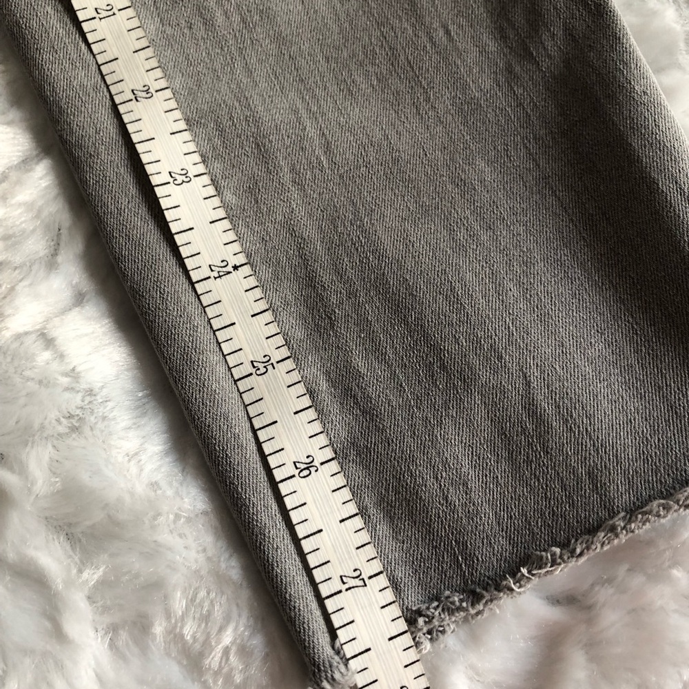 Universal Thread High Rise Skinny Jean - Picture 10 of 11